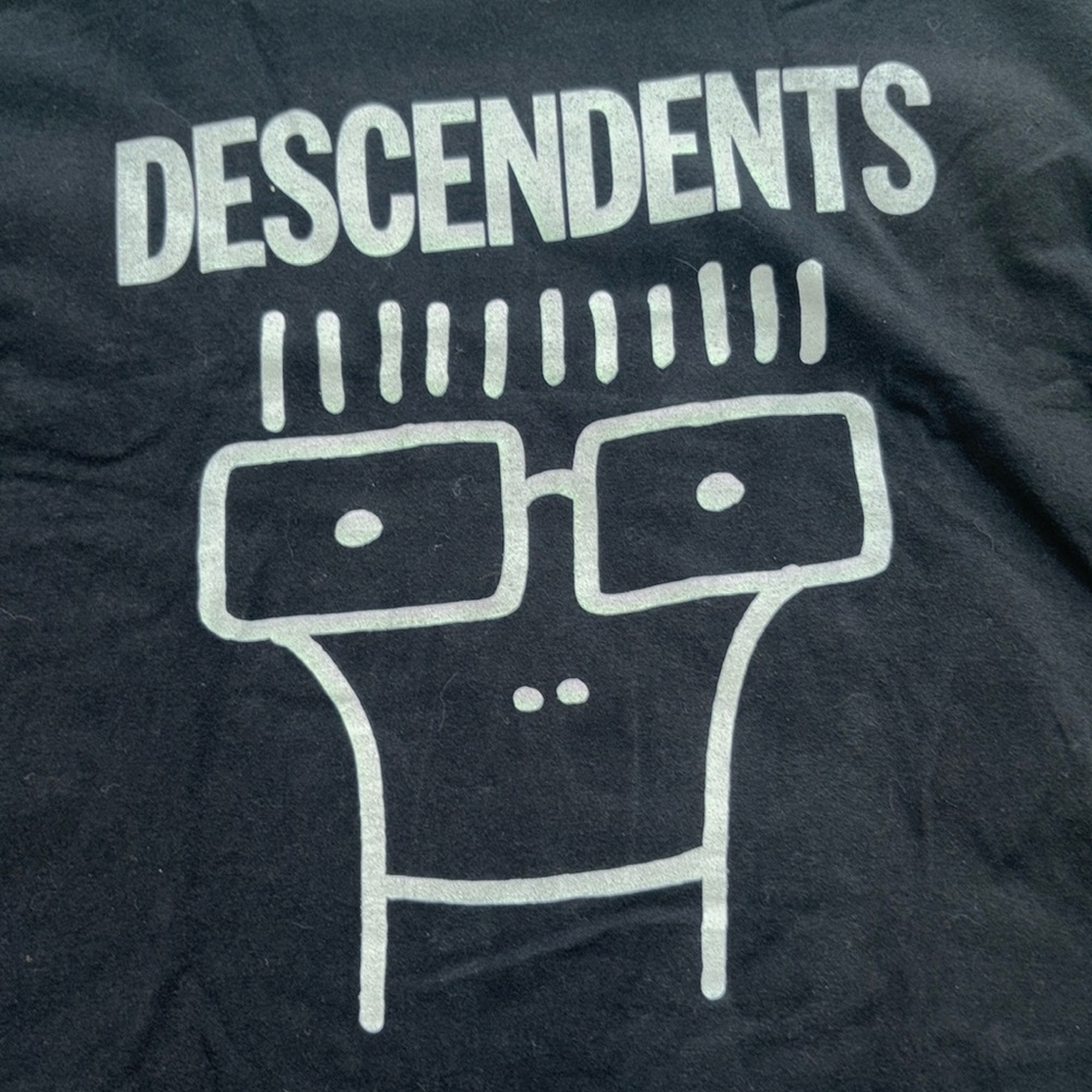 Descendants Band Graphic Tee 🤘🏽